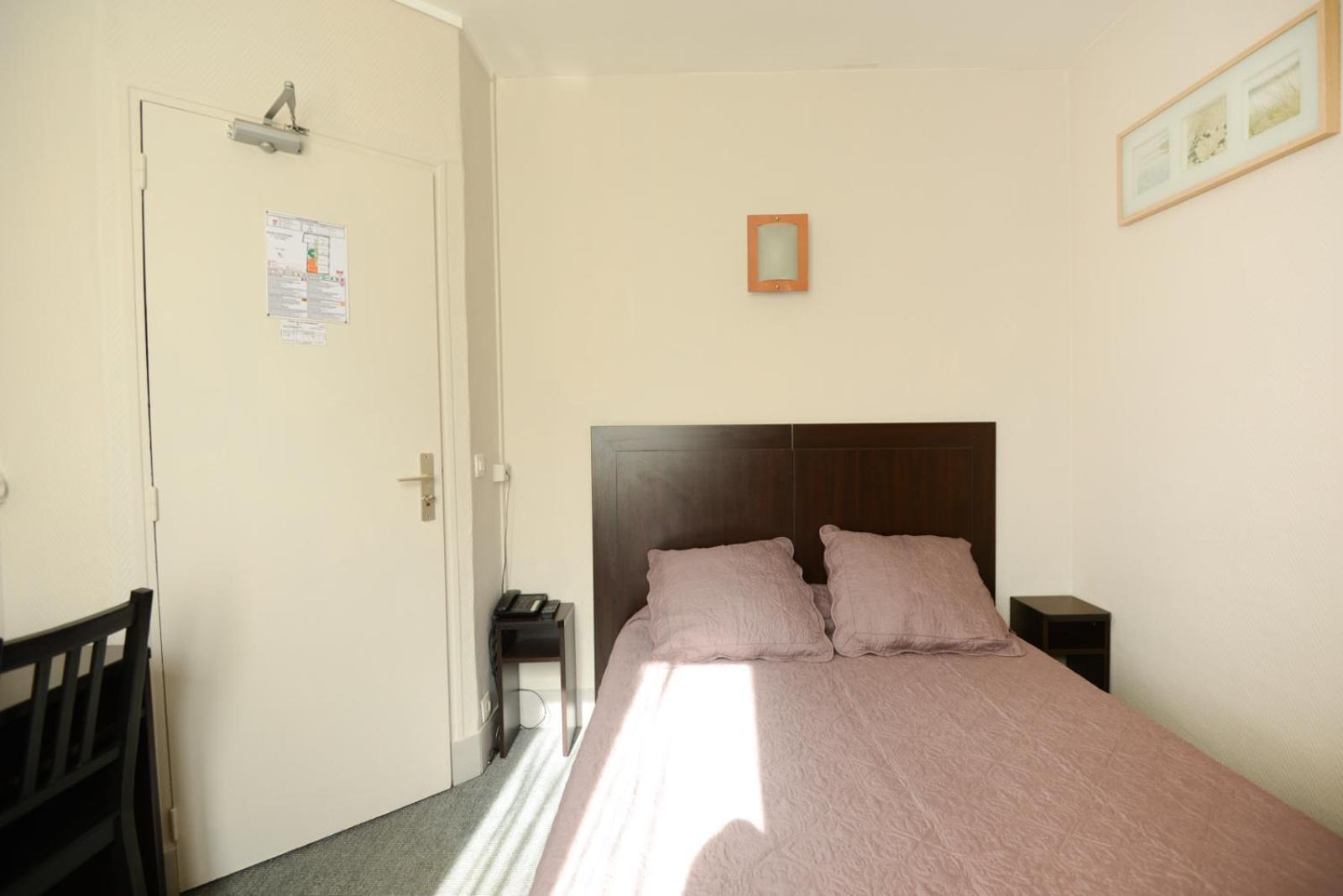 Hotel Wattignies Paris Bagian luar foto