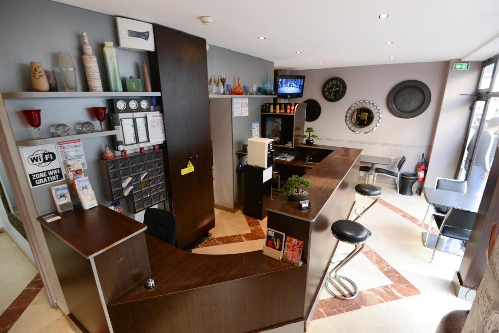 Hotel Wattignies Paris Bagian luar foto
